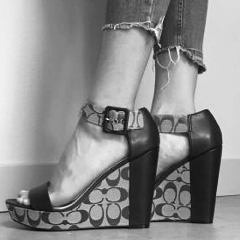 Coach Jerri Wedge Heels with C Signature - Picture 6 of 7